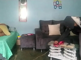 amiga de lo ajeno se mete a mi casa a robar y no satisfecha se mete a mi cama a follarme parte 1