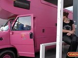 Amateur honey gets pumped in the van
